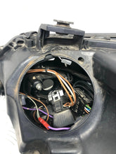 Laden Sie das Bild in den Galerie-Viewer, Frontscheinwerfer BMW 5 Touring 15933200 Rechts Scheinwerfer Headlight SCH8285109944mb