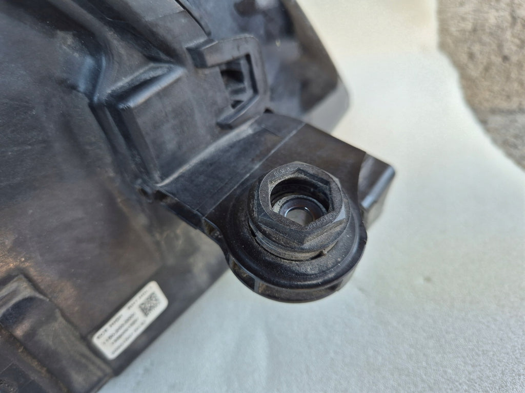 Frontscheinwerfer Skoda Superb III 3V1941015D LED Ein Stück (Rechts oder Links)