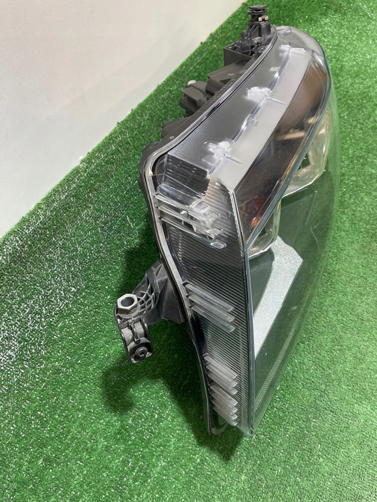 Frontscheinwerfer VW Crafter 7C1941005 Links Scheinwerfer Headlight SCH4672710053ol