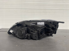Laden Sie das Bild in den Galerie-Viewer, Frontscheinwerfer Volvo V40 32228484 LED Rechts Scheinwerfer Headlight SCH2037161081pw