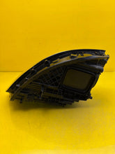 Laden Sie das Bild in den Galerie-Viewer, Frontscheinwerfer Mercedes-Benz W177 A1779064703 LED Links Headlight SCH6278948605bf