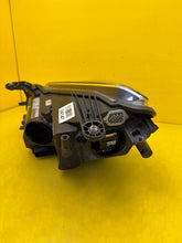 Laden Sie das Bild in den Galerie-Viewer, Frontscheinwerfer Mercedes-Benz Slk R172 A1728207361 Xenon Rechts Headlight SCH6689529630kx