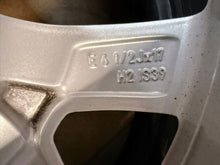 Load image into Gallery viewer, 4x Alufelge 17 Zoll 6.5" 5x112 39ET Glanz Silber 6856076 BMW Rim Wheel FEL2581753320cz