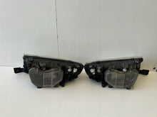 Laden Sie das Bild in den Galerie-Viewer, Frontscheinwerfer Skoda Fabia I Ein Stück (Rechts oder Links) Headlight