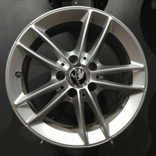 Laden Sie das Bild in den Galerie-Viewer, 4x Alufelge 16 Zoll 6.5" 5x112 44ET A1774010300 Mercedes-Benz Superb III Octavia FEL5767706790yt
