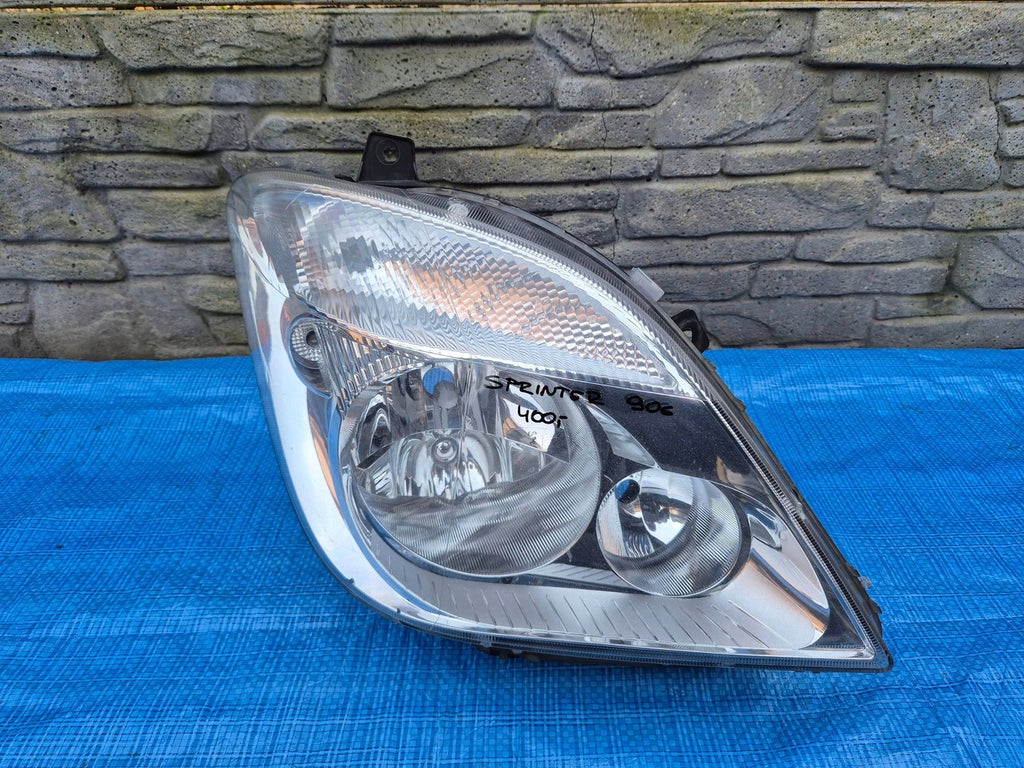 Frontscheinwerfer Mercedes-Benz Sprinter A9068200261 Rechts Headlight SCH1854984325uo