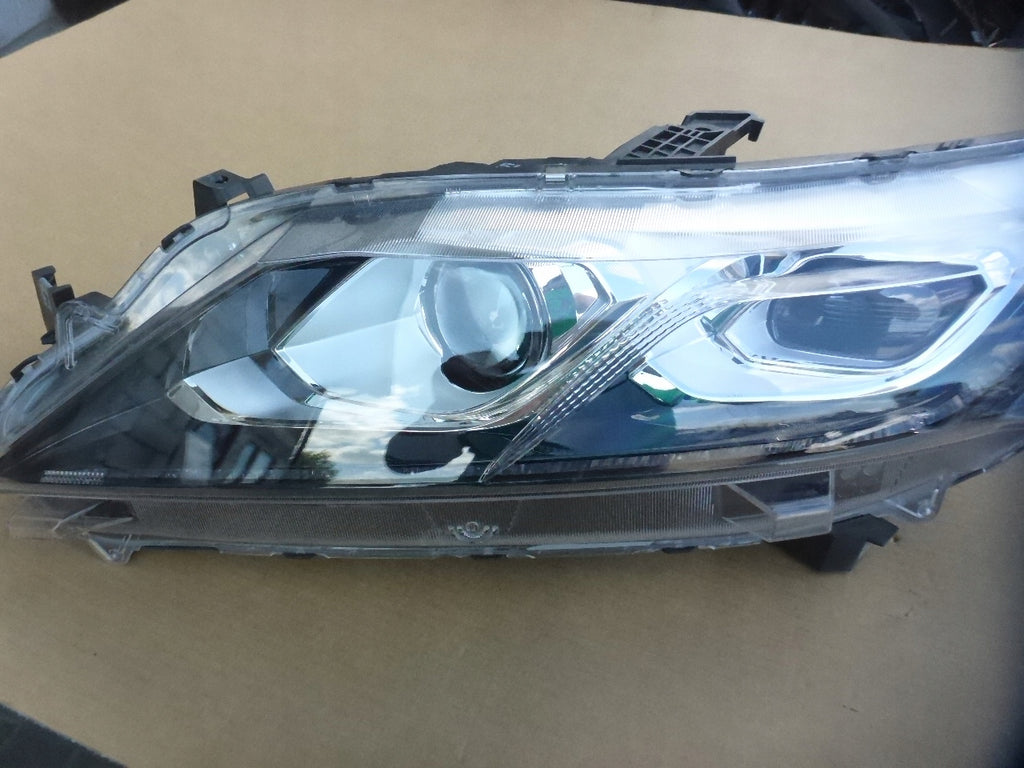 Frontscheinwerfer Mitsubishi Eclipse Cross I 8301D319 Links Headlight SCH5530457756kx