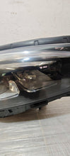Laden Sie das Bild in den Galerie-Viewer, Frontscheinwerfer Mercedes-Benz W247 A2479062603 LED Rechts Headlight SCH1600053253fu