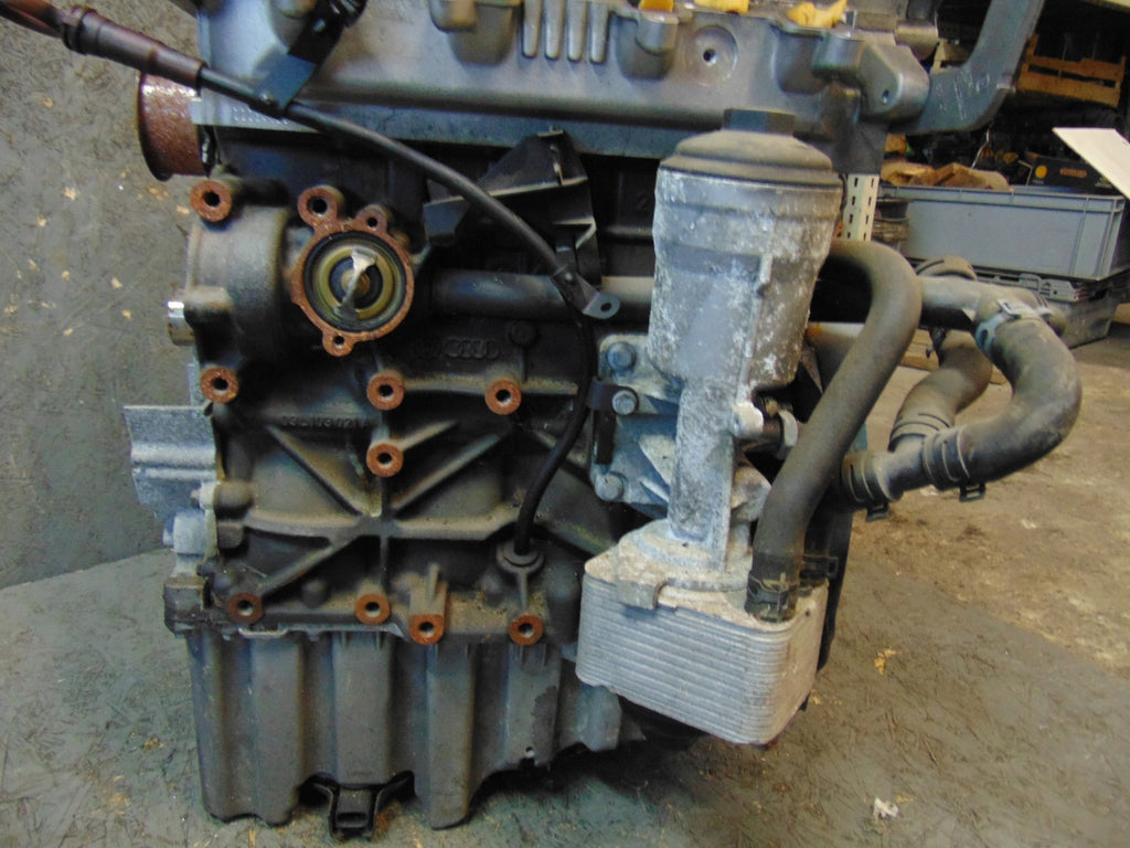 Motor Audi A4 B8 CAG 2.0 TDI 143PS 80TKm Diesel Engine Unkomplett