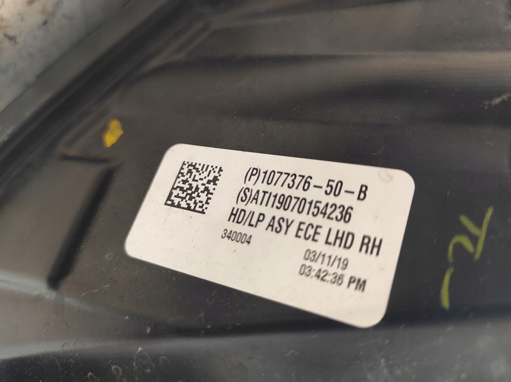 Frontscheinwerfer Tesla Model 3 1077376-50-B Full LED Rechts Headlight