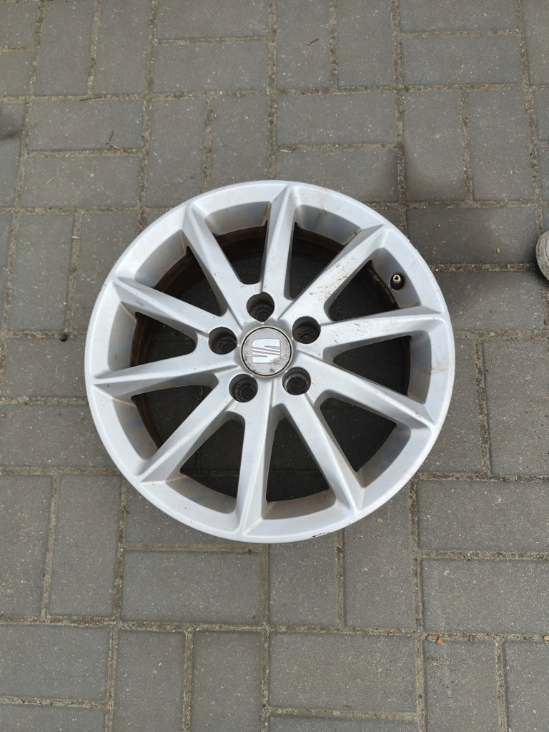 1x Alufelge 15 Zoll 6.0" 5x100 38ET Glanz Silber 6J0601025K Seat Ibiza Iv FEL2732883272bw