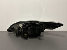 Laden Sie das Bild in den Galerie-Viewer, Frontscheinwerfer Ford Mondeo 7S71-13W029-AJ Rechts Scheinwerfer Headlight SCH8713165255wk