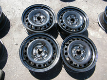 Laden Sie das Bild in den Galerie-Viewer, 4x Alufelge 15 Zoll 6.0" 5x112 47ET Silber VW Caddy V Golf III Jetta VI Touran FEL2814669984fn