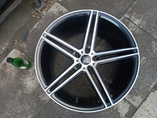 Laden Sie das Bild in den Galerie-Viewer, 1x Alufelge 18 Zoll 5x112 Glanz BMW Rim Wheel FEL3466892419vi