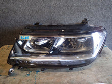 Laden Sie das Bild in den Galerie-Viewer, Frontscheinwerfer VW Tiguan 5NB941035B Full LED Links Scheinwerfer Headlight