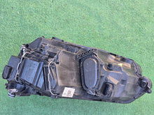 Laden Sie das Bild in den Galerie-Viewer, Frontscheinwerfer VW Sportsvan 517941006D Rechts Scheinwerfer Headlight SCH4648047330gq