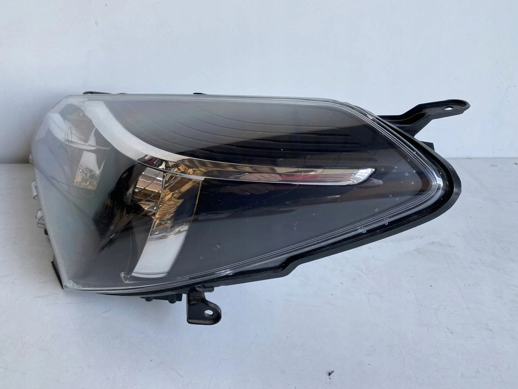 Frontscheinwerfer Toyota Yaris ARO15733 Links Scheinwerfer Headlight SCH4002393463ym