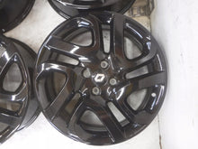Laden Sie das Bild in den Galerie-Viewer, 4x Alufelge 17 Zoll 6.5" 4x100 40ET Glanz Silber 40300 8829R Dacia I Z Captur FEL9353904419ru