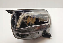 Laden Sie das Bild in den Galerie-Viewer, Frontscheinwerfer Mercedes-Benz A4709060800 Links Scheinwerfer Headlight SCH3274944078ia