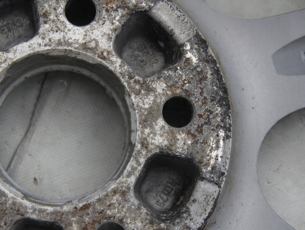 1x Alufelge 16 Zoll 7.0" 5x108 43ET Glanz Silber 8682441 Volvo Rim Wheel