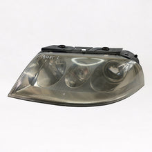 Laden Sie das Bild in den Galerie-Viewer, Frontscheinwerfer VW Passat 15456300L Xenon Links Scheinwerfer Headlight