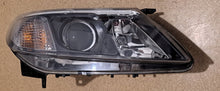 Laden Sie das Bild in den Galerie-Viewer, Frontscheinwerfer Saab 9-3 1EL009606-06 Xenon Rechts Scheinwerfer Headlight