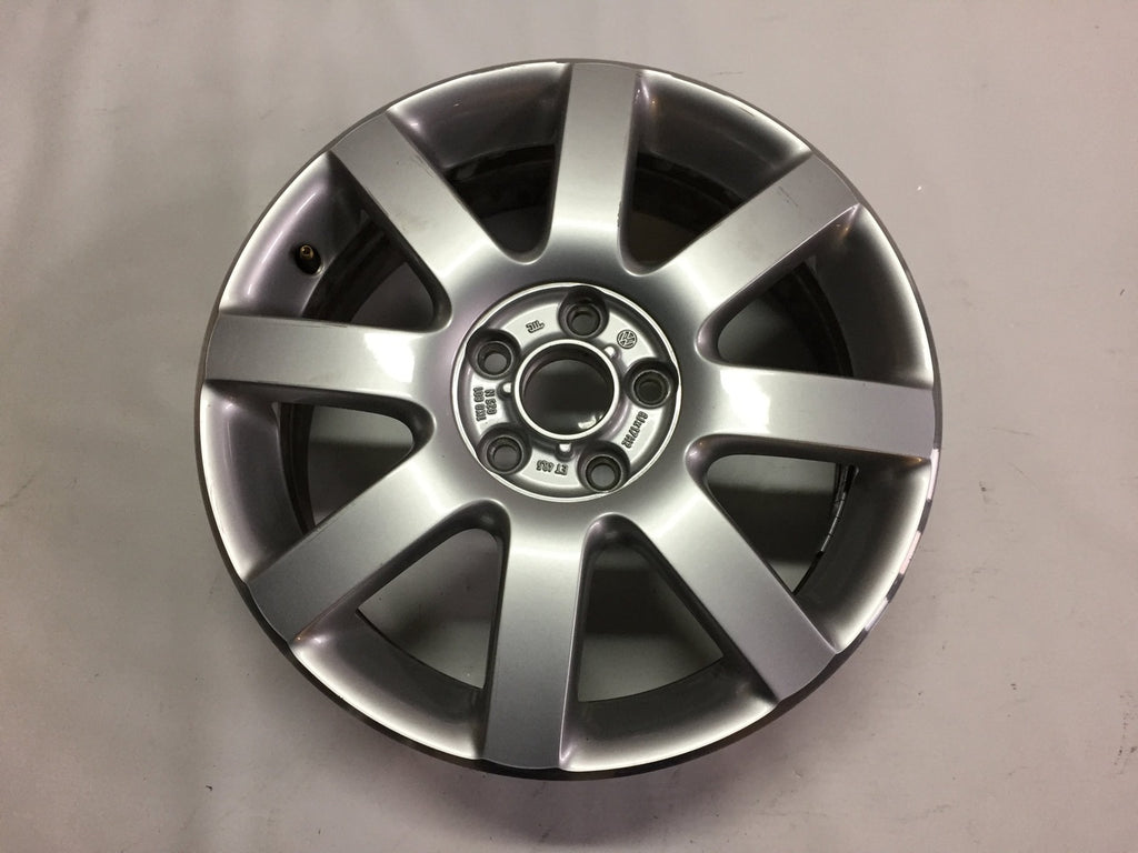 1x Alufelge 17 Zoll 6.0" 5x112 48ET Matt Silber 1K0601025 VW Golf V Rim Wheel