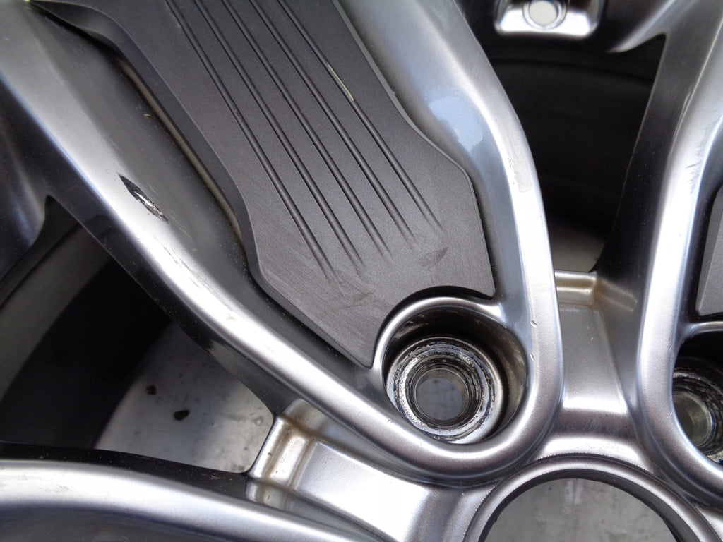 1x Alufelge 17 Zoll 7.0" 5x114.3 53ET Glanz Silber 52910-G2300 Hyundai Rim Wheel