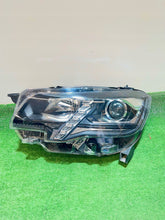 Laden Sie das Bild in den Galerie-Viewer, Frontscheinwerfer Peugeot Partner Rifter 90146217 Links Scheinwerfer Headlight SCH5906249953td