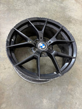 Laden Sie das Bild in den Galerie-Viewer, 1x Alufelge 19 Zoll 8.5" 5x120 BMW 1 Rim Wheel FEL4796032069nw