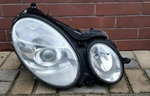 Load image into Gallery viewer, Frontscheinwerfer Mercedes-Benz W211 Rechts Scheinwerfer Headlight SCH8304203976bx