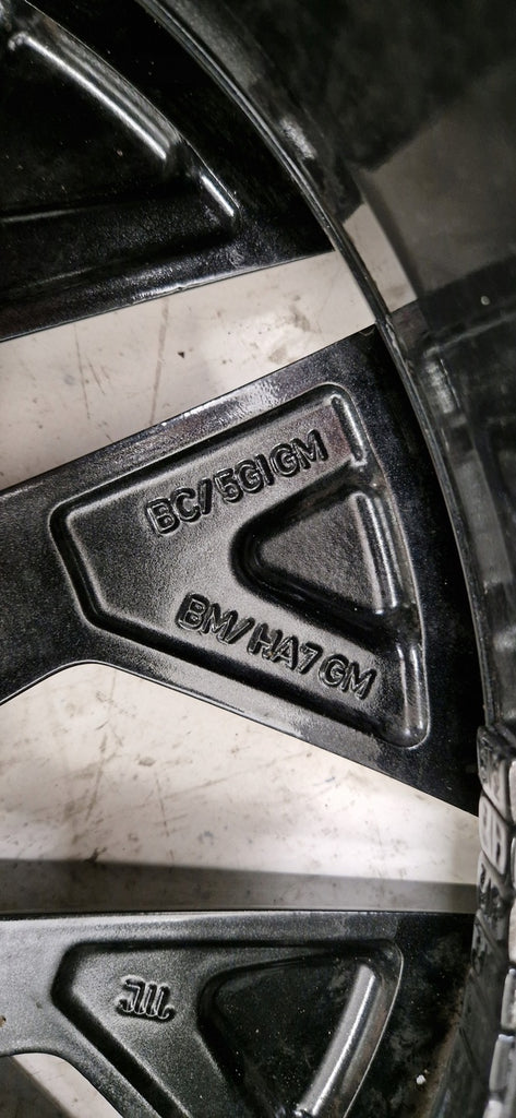 1x Alufelge 17 Zoll 7.0" 5x112 46ET Glanz Silber 5E3601025 Mg Octavia 5e3