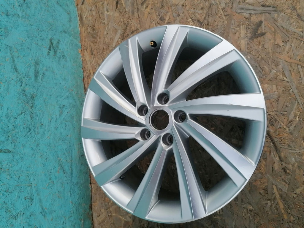 1x Alufelge 18 Zoll 7.5" 5x112 48ET Glanz Graphit 5E3601025AS Mg Octavia 5e3 Iv FEL4381436345fn