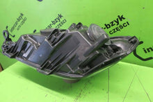 Laden Sie das Bild in den Galerie-Viewer, Frontscheinwerfer Skoda Fabia 5J1941016B Rechts Scheinwerfer Headlight