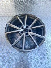 Load image into Gallery viewer, 1x Alufelge 20 Zoll 9.0&quot; 5x112 52ET 8S0601025BB Audi Tt Rim Wheel