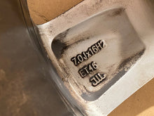 Laden Sie das Bild in den Galerie-Viewer, 1x Alufelge 16 Zoll 7.0" 5x100 46ET 6V0601025 Skoda Fabia Iii Rim Wheel FEL3221833929le