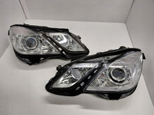 Laden Sie das Bild in den Galerie-Viewer, Frontscheinwerfer Mercedes-Benz W212 A2128201961 A2128205061 Xenon Ein Satz SCH8759104826ls