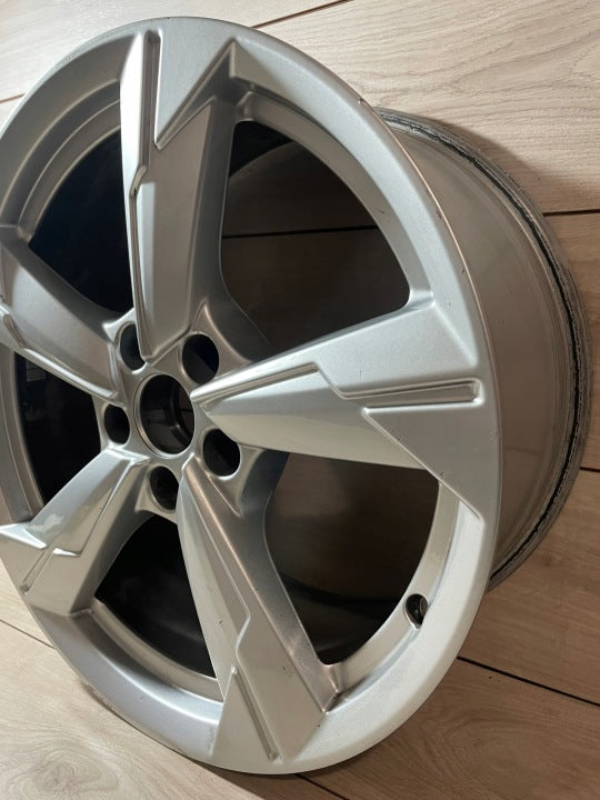 1x Alufelge 18 Zoll 8.0" 5x112 4K0601025CE Audi A6 C8 Rim Wheel FEL4137716305id