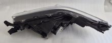 Laden Sie das Bild in den Galerie-Viewer, Frontscheinwerfer Toyota Hilux VIII LED Rechts Scheinwerfer Headlight SCH6294041365rr