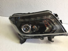Laden Sie das Bild in den Galerie-Viewer, Frontscheinwerfer Mazda IV Navara D23 49001-D23 Full LED Ein Satz Headlight