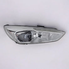 Laden Sie das Bild in den Galerie-Viewer, Frontscheinwerfer Ford Focus F1EB-13D154AG Xenon Rechts Scheinwerfer Headlight