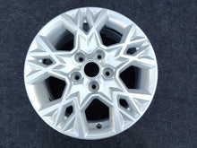 Load image into Gallery viewer, 1x Alufelge 16 Zoll 6.5" 5x114.3 50ET Glanz Silber 52910-J7AA0 Kia Proceed FEL2084424491ct