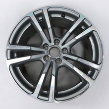 Load image into Gallery viewer, 1x Alufelge 18 Zoll 8.0&quot; 5x112 46ET Glanz Silber 8V0601025BC Audi A3 Rim Wheel