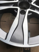 Laden Sie das Bild in den Galerie-Viewer, 1x Alufelge 17 Zoll 7.0&quot; 5x112 48ET Glanz Grau A2054010800 Mercedes-Benz Mg