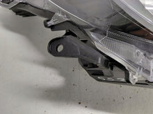 Load image into Gallery viewer, Frontscheinwerfer Toyota Yaris K0-6EU Rechts Scheinwerfer Headlight SCH2289225582tx
