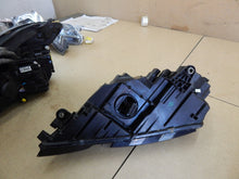 Laden Sie das Bild in den Galerie-Viewer, Frontscheinwerfer Skoda Octavia III 5E1941016F Rechts Scheinwerfer Headlight SCH8271315516vk