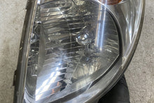 Laden Sie das Bild in den Galerie-Viewer, Frontscheinwerfer Toyota Avensis Land Cruiser 9922680008 Rechts oder Links