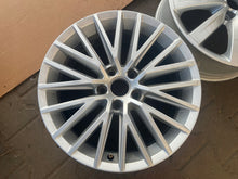 Load image into Gallery viewer, 1x Alufelge 17 Zoll 7.0" 5x112 33ET Glanz Silber 1K8601025L VW Scirocco FEL8502648202gn