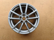 Load image into Gallery viewer, 1x Alufelge 17 Zoll 7.5" 5x112 6883520 Bmw Rim Wheel FEL2489185129ii