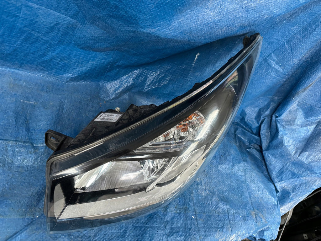 Frontscheinwerfer Renault Trafic III 260608912R LED Links Scheinwerfer Headlight